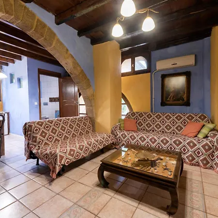 Secret Garden - Old Town - Ground Floor Apartamento