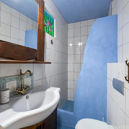 Secret Garden - Old Town - Ground Floor Apartamento *