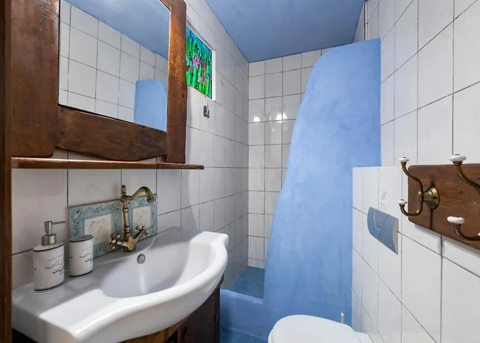 Secret Garden - Old Town - Ground Floor Apartamento *