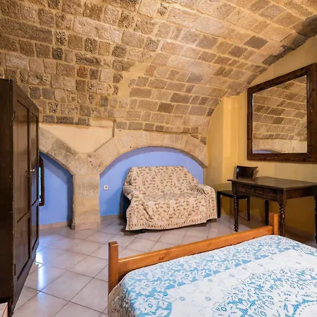 Secret Garden - Old Town - Ground Floor Apartment Rhodes City