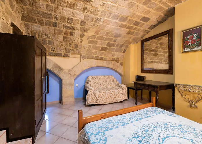 Secret Garden - Old Town - Ground Floor Apartment Rhodes City
