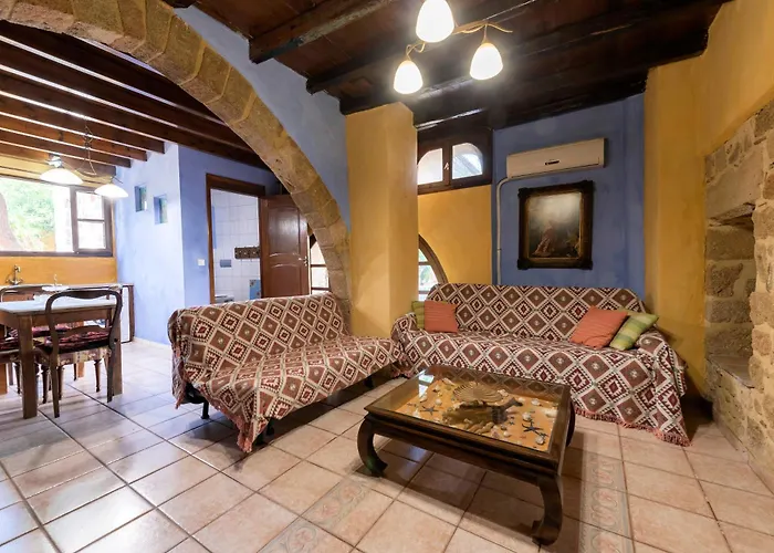 Secret Garden - Old Town - Ground Floor Apartment