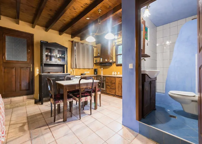 Apartment Secret Garden - Old Town - Ground Floor